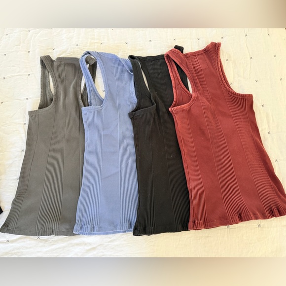 Aerie/ American Eagle Sleeveless Ribbed Tank Tops Sz Med- Lot of 4 - Picture 2 of 3
